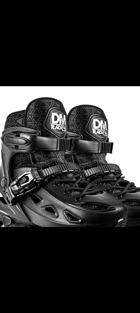 Patins Ajustável Preto Com Luzes Led Semi Profissional - Dm Toys - Foto 4