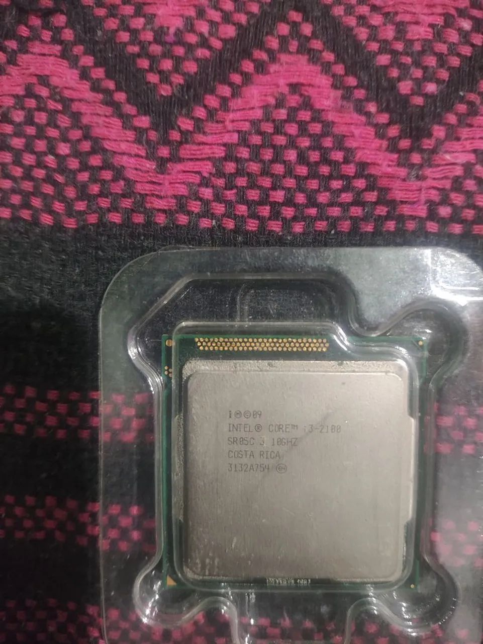 Kit de memória e processadores.