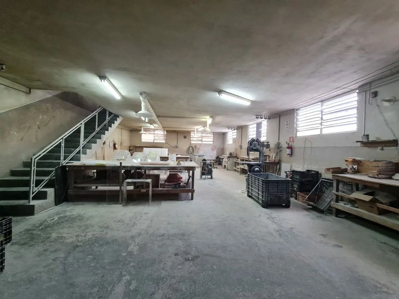 Prédio comercial na Liberdade para venda, com 680m² divididos em 4 pavimentos - Foto 2