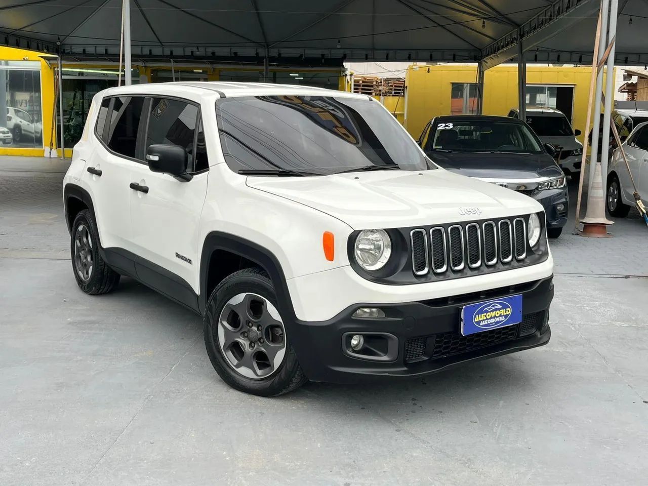 Jeep Renegade 1.8 4X2 Flex 16V Mec. 2016 - Foto 2