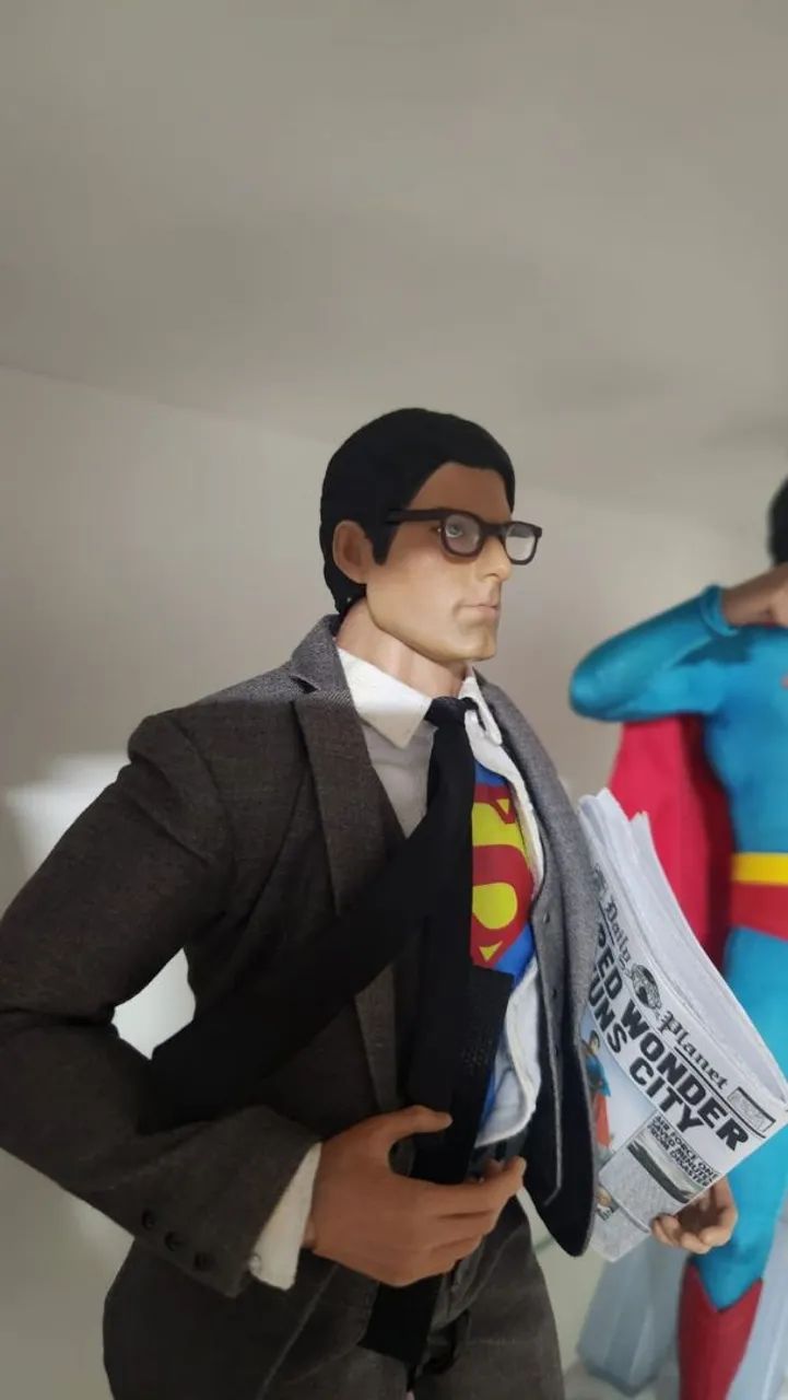 Hot toys superman clark kent cristopher reeve (custom)