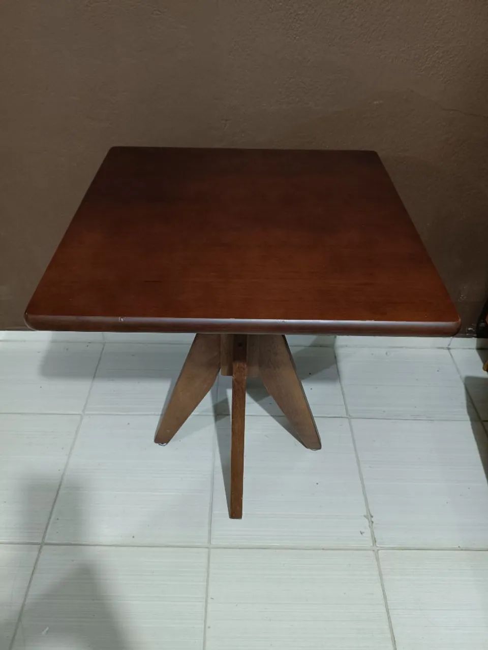 Mesa Madeira Maciça 70x70 - Foto 2