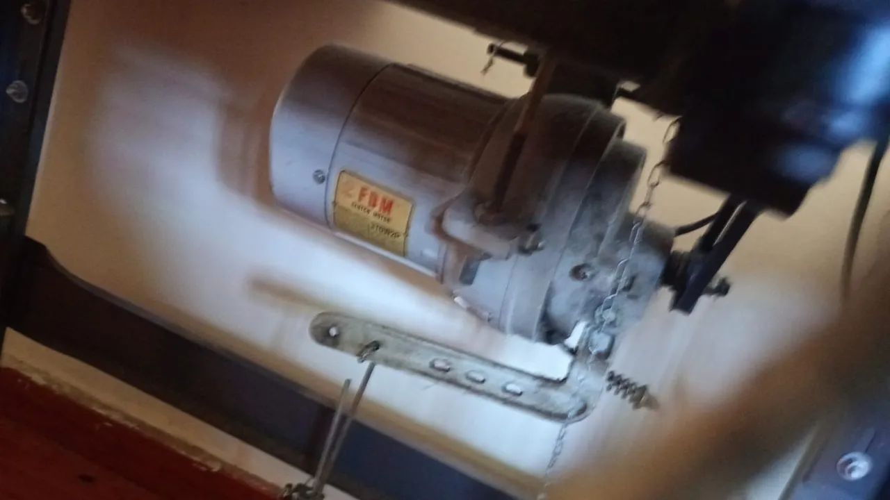 Máquina galoneira - Foto 3