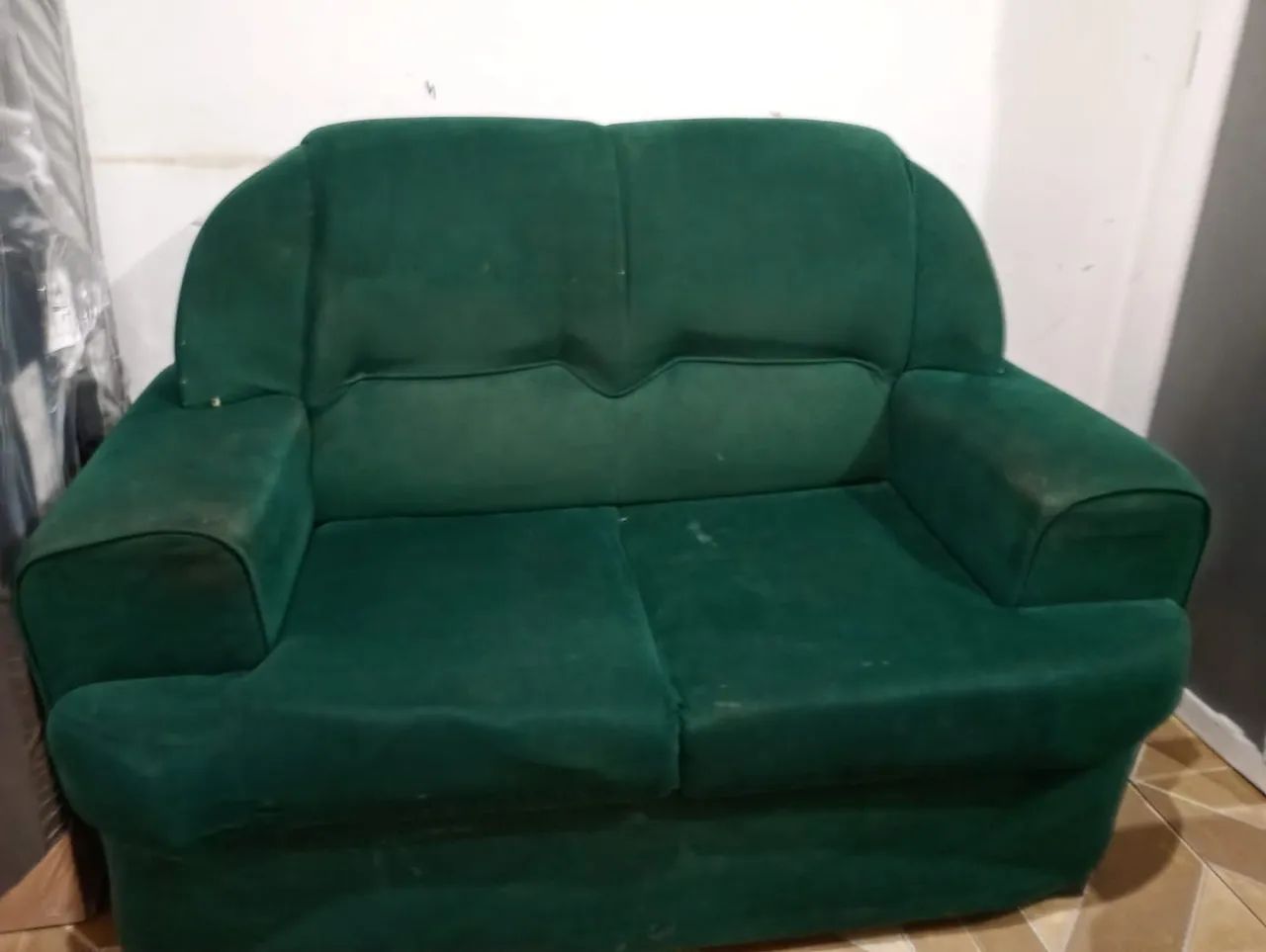 Vende se um conjunto de sofá de 2 e 3 lugares  - Foto 4