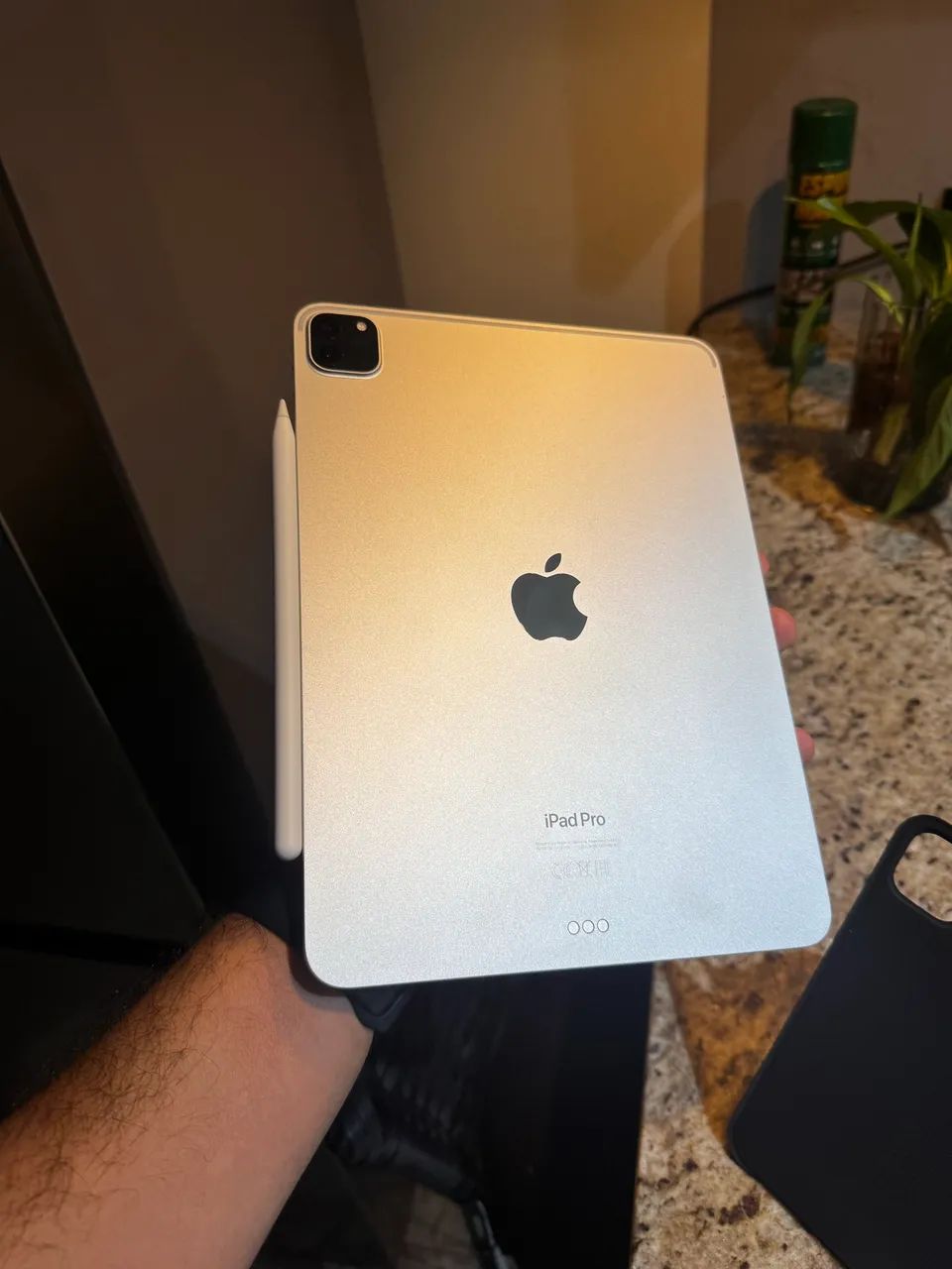 iPad Pro 11 128gb M2 + Apple Pencil 2 + Case Magnética - Foto 4
