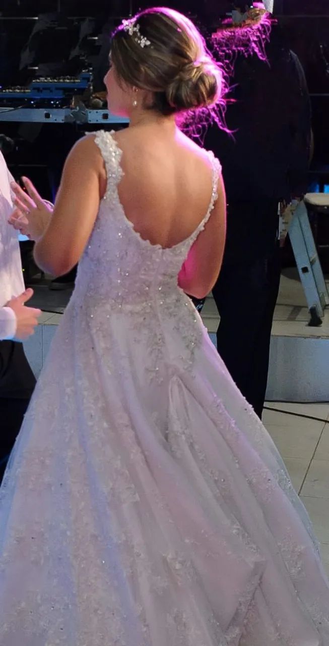 Dois Vestidos Noiva - Religioso e Civil - Foto 2