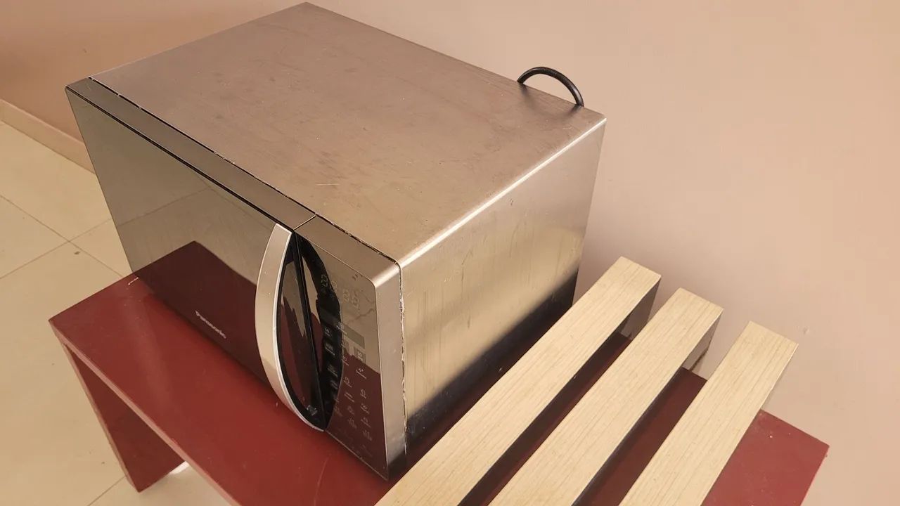 Vendo micro-ondas Panasonic 34L em ótimo estado  - Foto 2