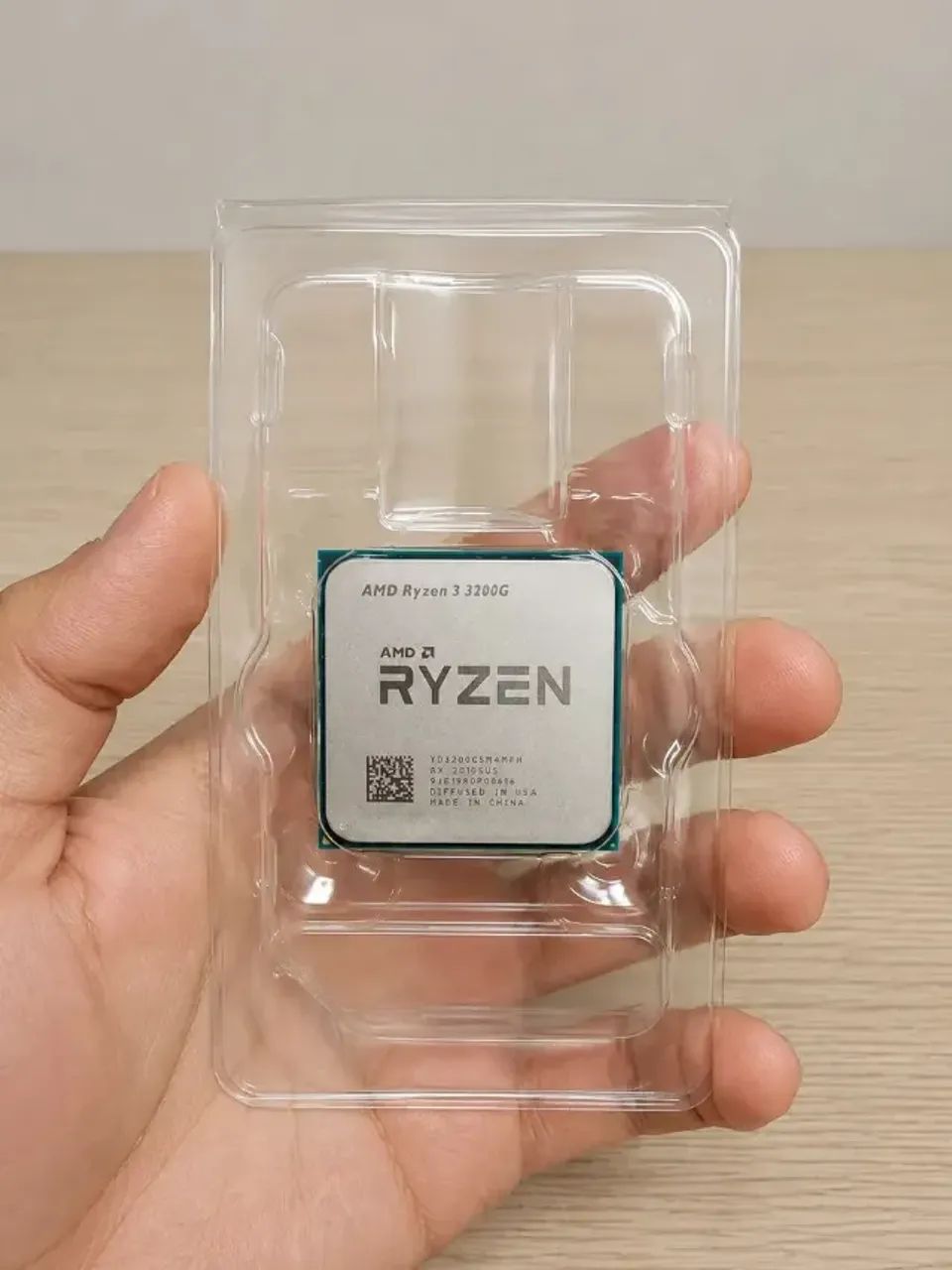 Processador AMD Ryzen 3 3200G, 3.6GHz (4GHz Max Turbo), Cache 4MB, Quad Core, 4 Threads