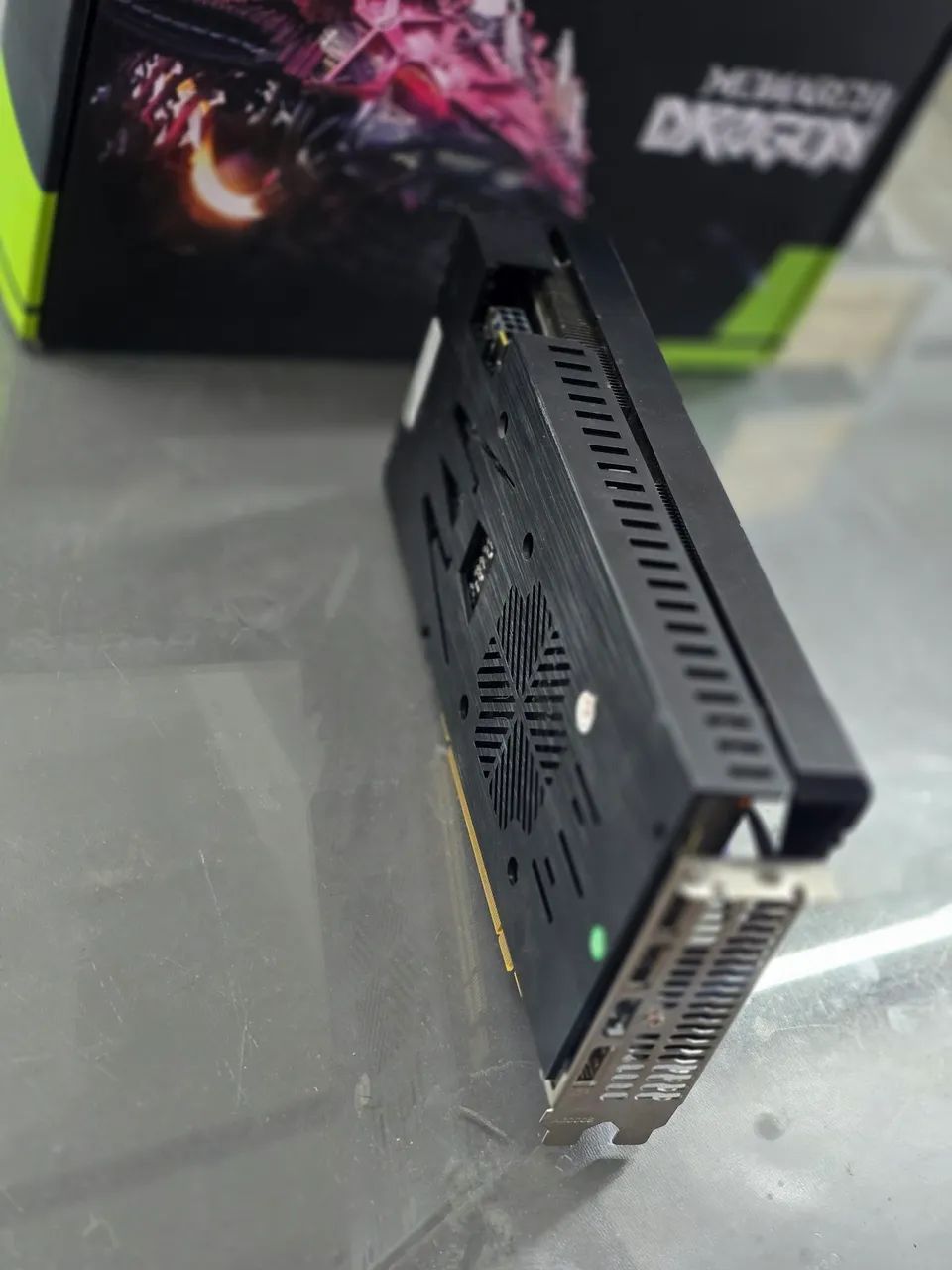 RX 5700 XT 8GB GDDR6 256-Bit  - Foto 2