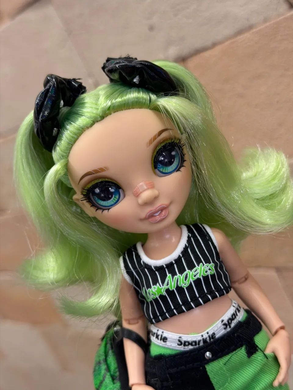 Boneca Rainbow High Jade