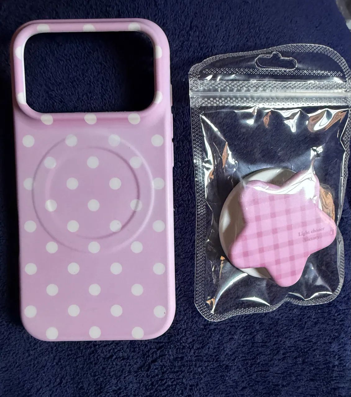 Vendo 4 cases iPhone 17 pro, Novas.  - Foto 2
