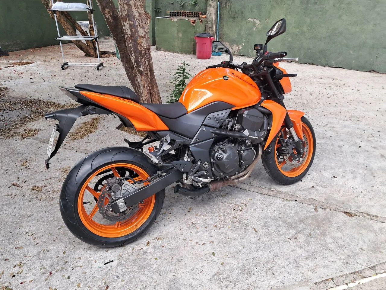 Z 750 2012 - 1524694799 | OLX