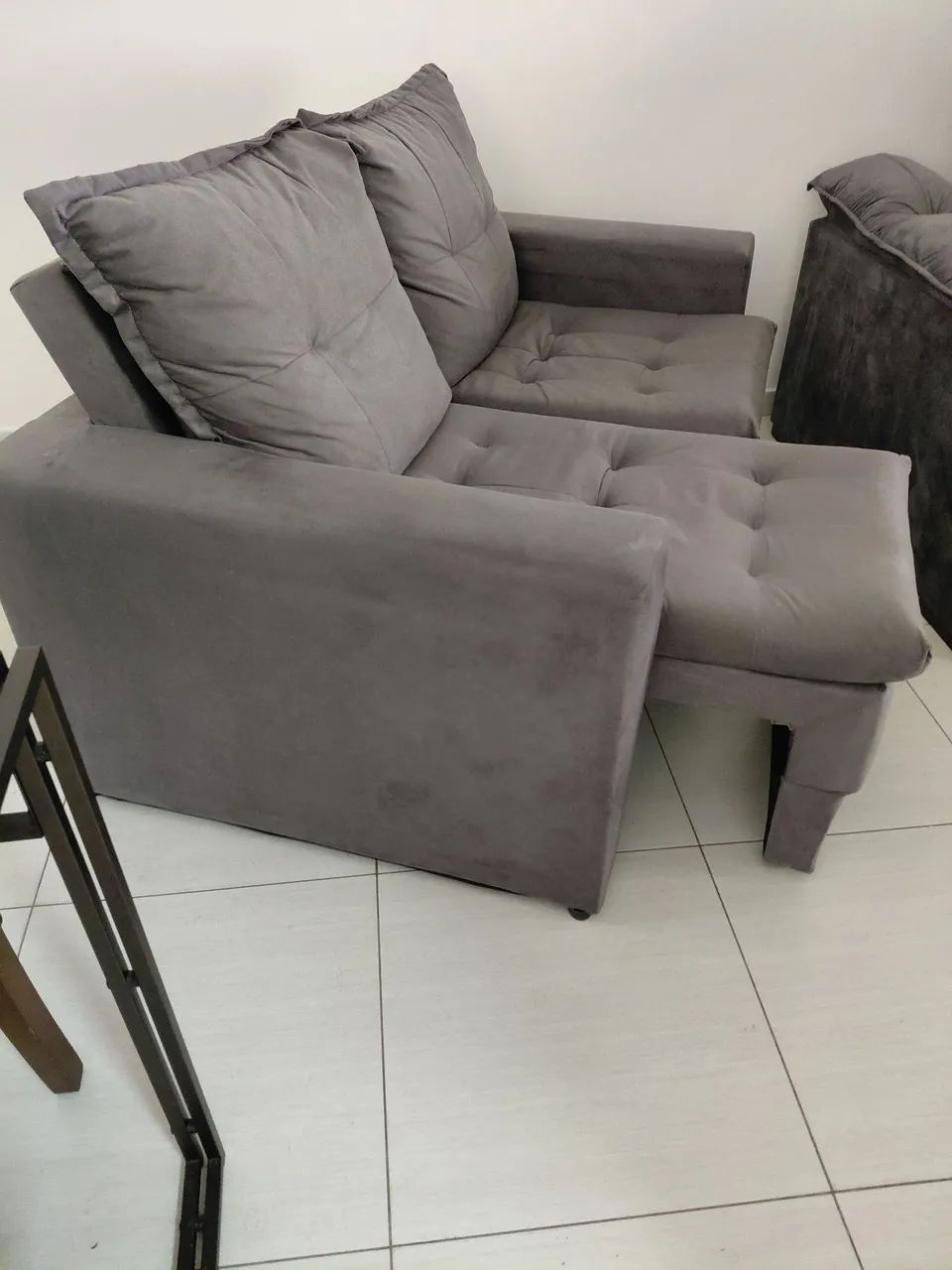 Sofá  3 lugares Mobly417563150469703683