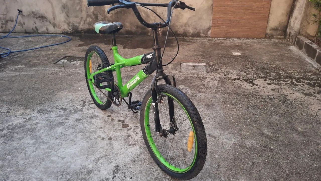 Vendo bicicleta Monark BMX, Aro 20, funcionando perfeitamente. - Foto 4