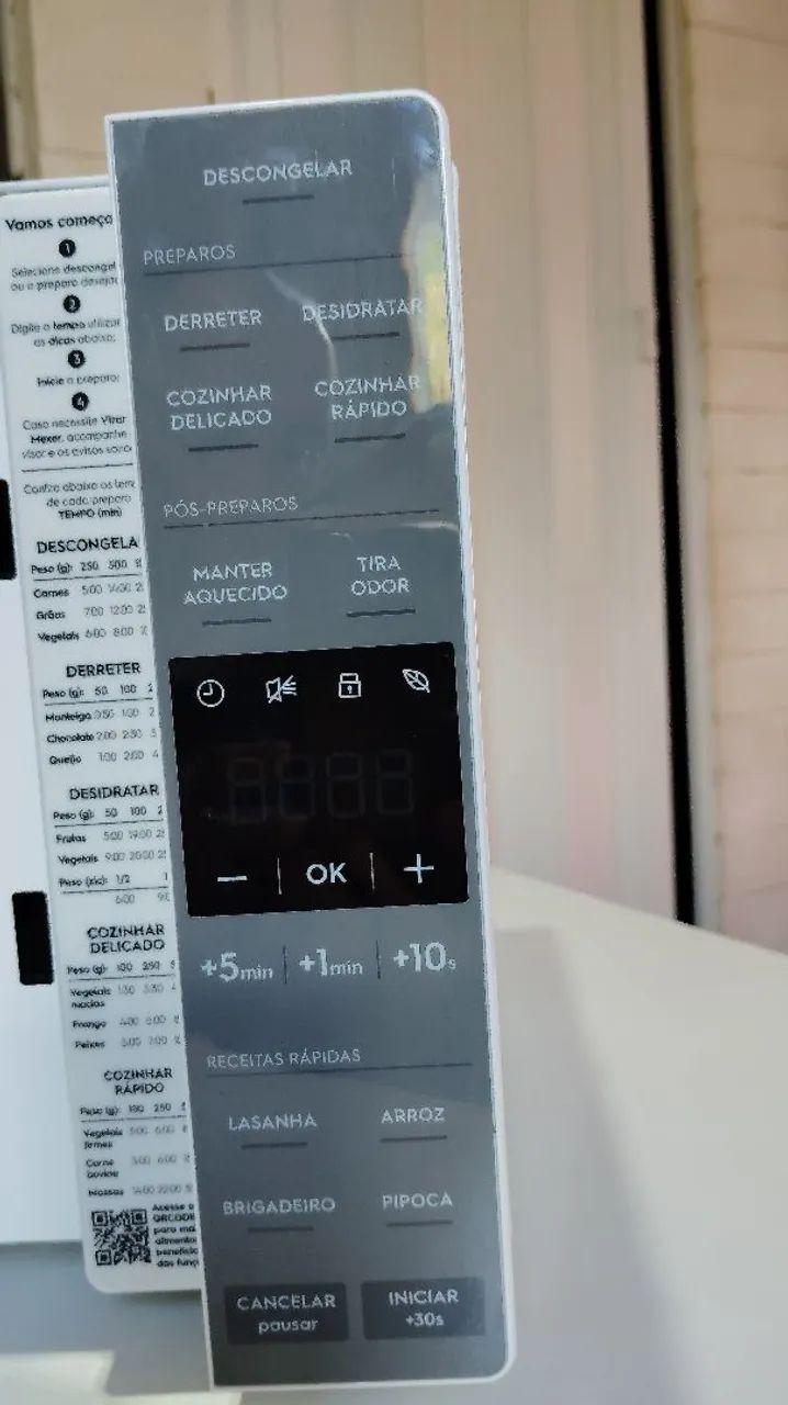 Microondas Electrolux semi-novo 1 ano de uso  - Foto 2