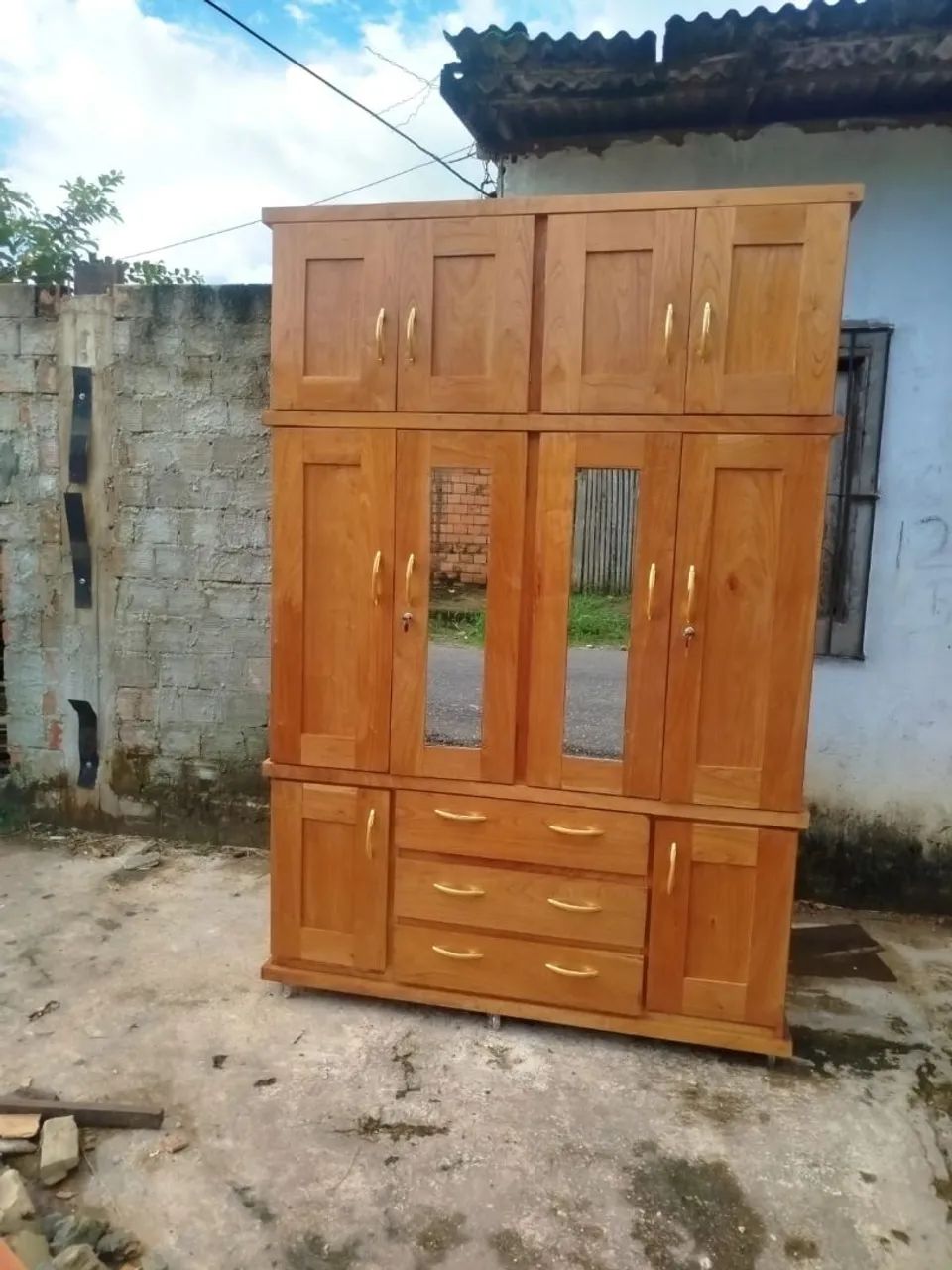 Móveis no varejo e atacado 