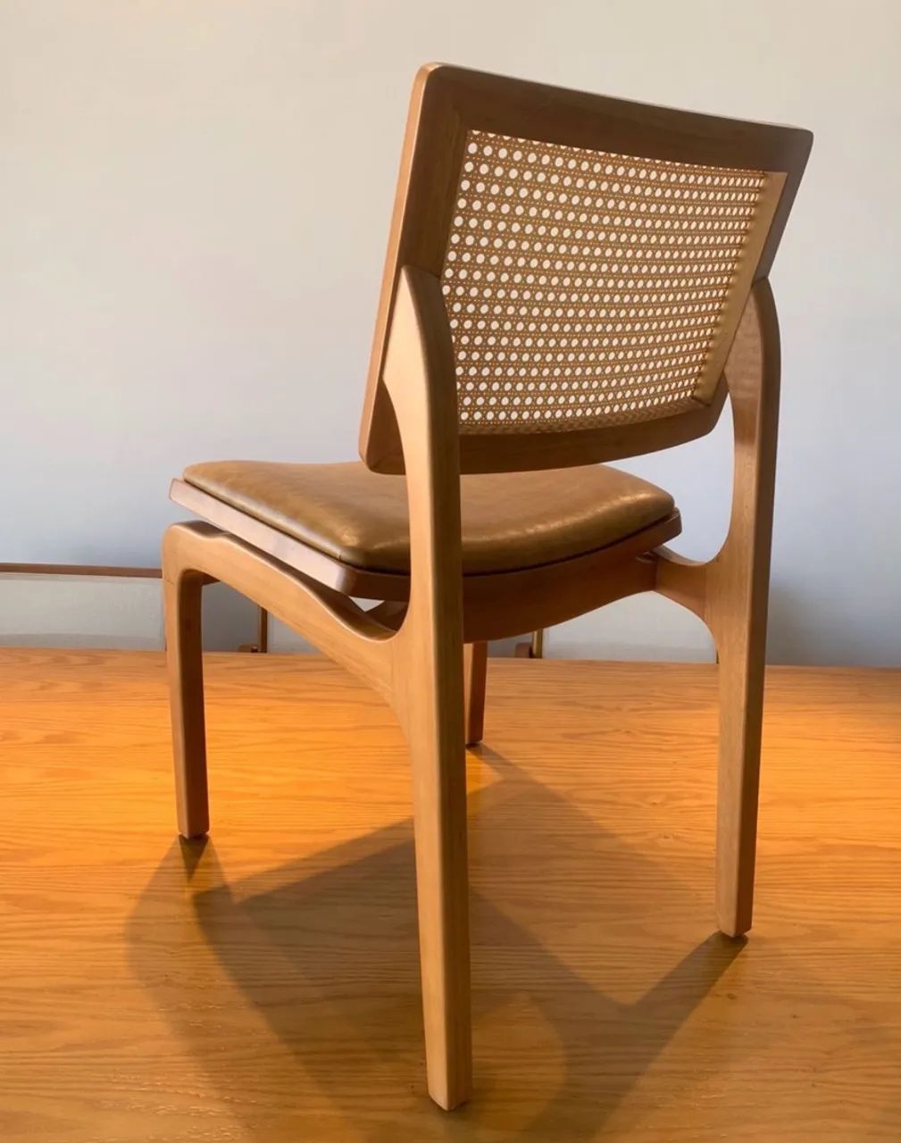 Cadeira moderna sofisticada para vários ambientes  - Foto 2