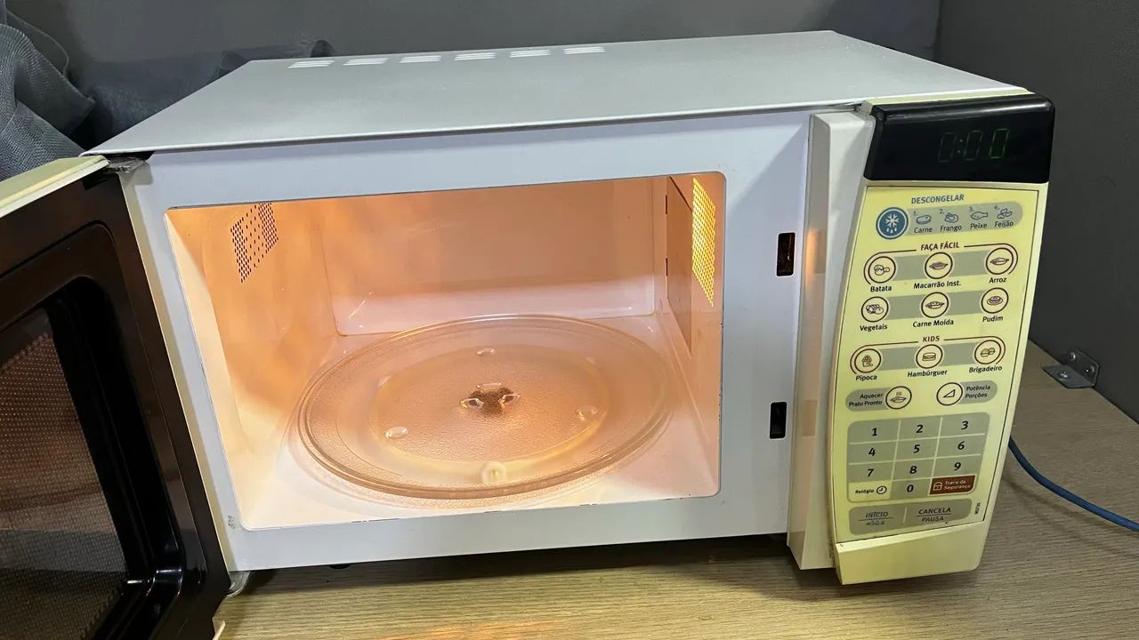 Microondas Electrolux 20litros - Foto 3