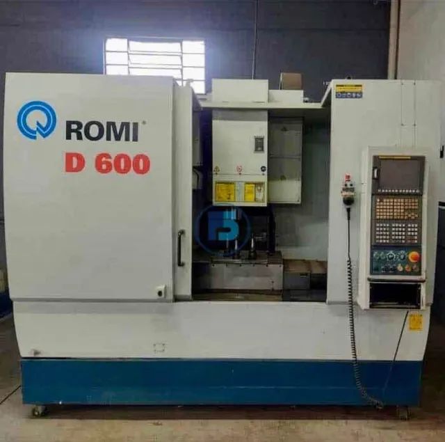 Centro de usinagem Romi D600 - C/10mil hrs de uso! - Foto 2