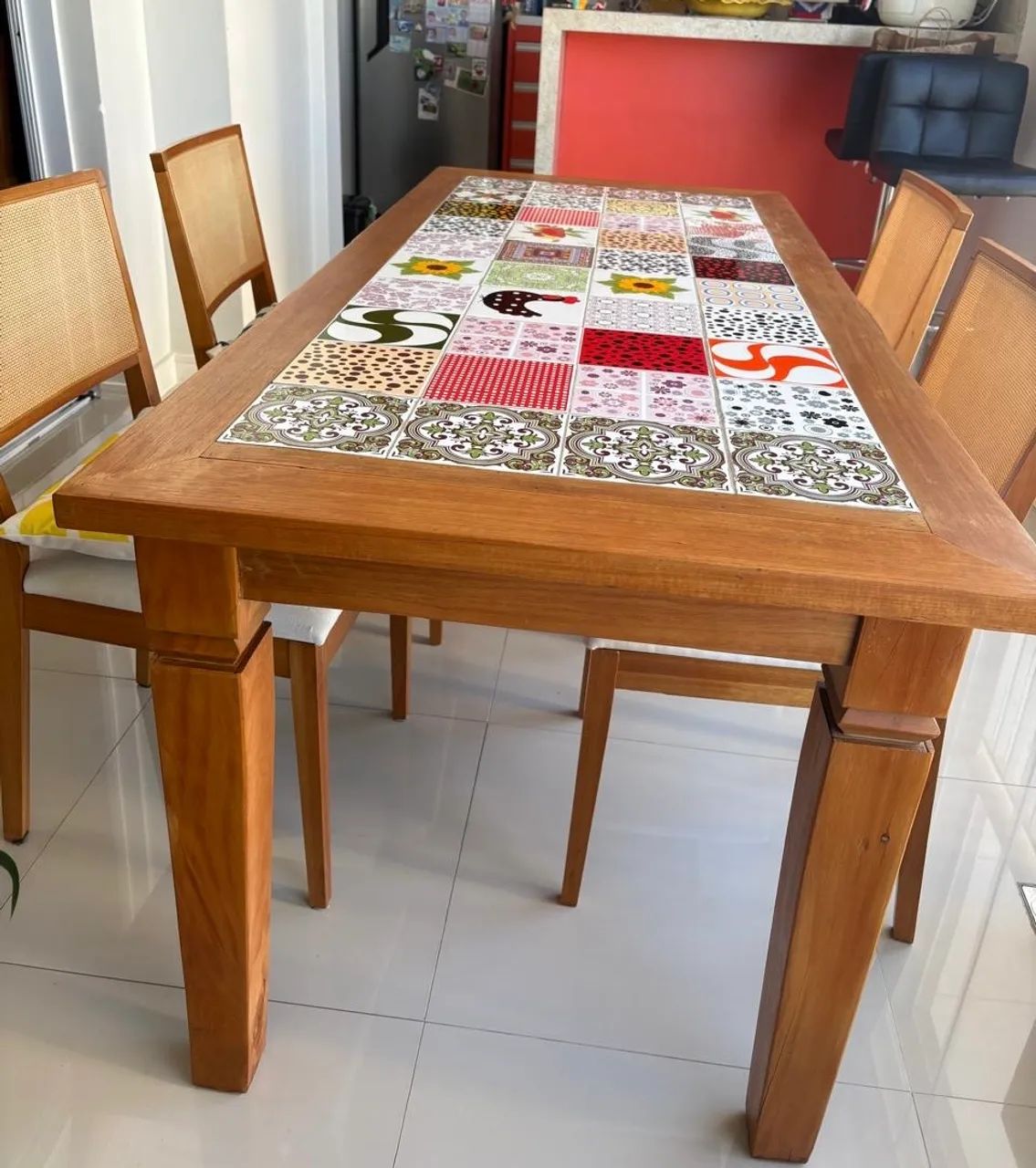 Mesa de jantar com mosaico em azulejos - Foto 3