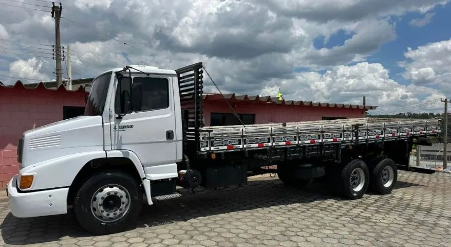 MB L 1620 6x2 Ano 2009 - Foto 4