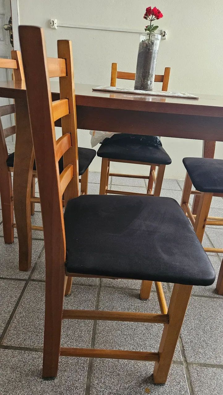Jogo de mesa 4 cadeiras - Foto 3