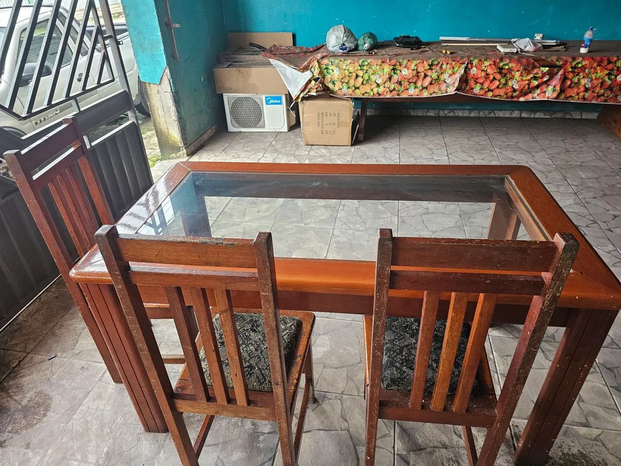 Mesa em cedro 5 cadeiras  - Foto 3