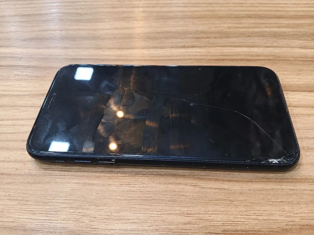 IPHONE XR - Foto 3