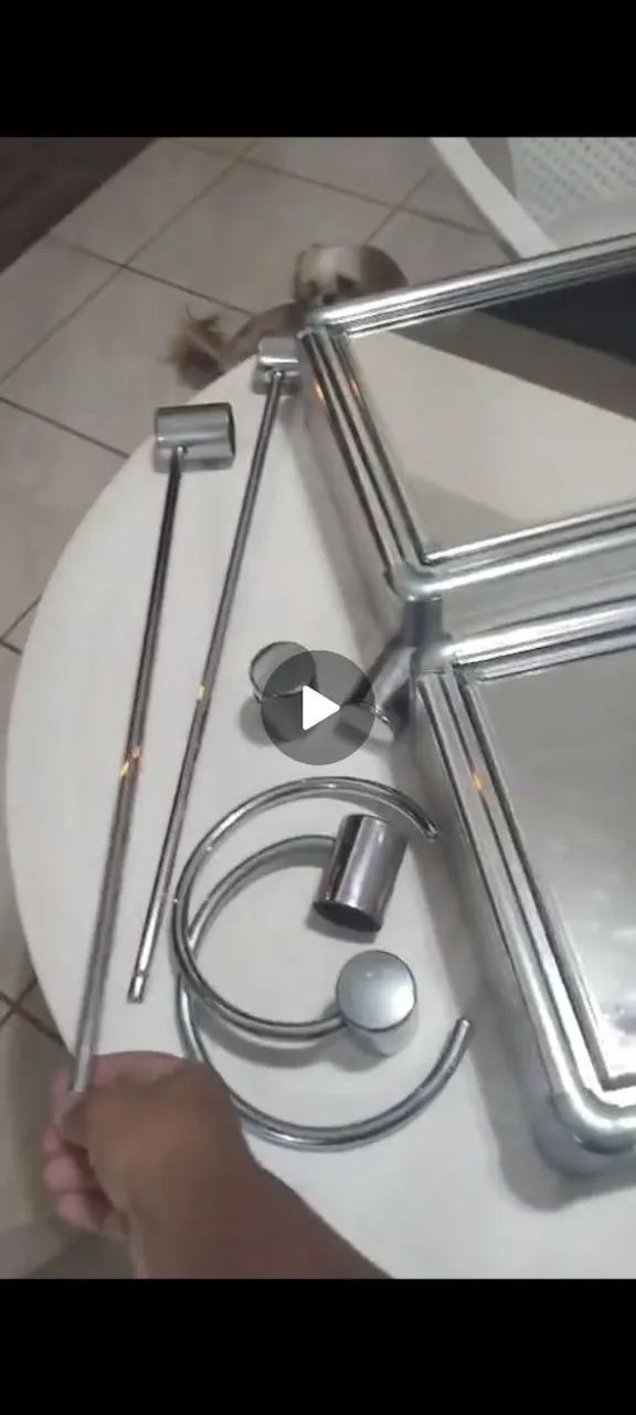 Armarinho para banheiro 