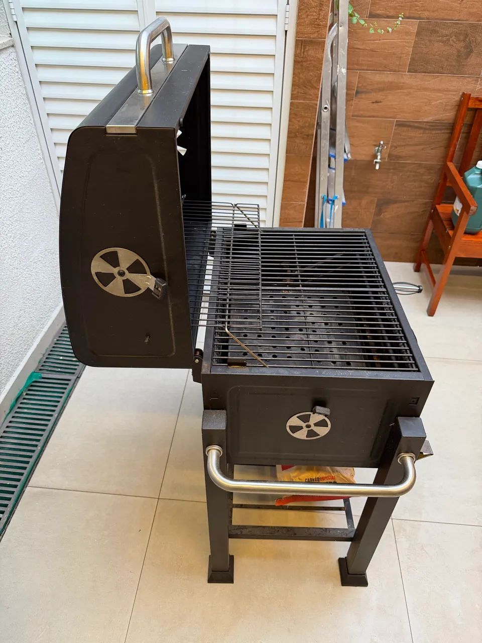 Churrasqueira a carvão  - Foto 4