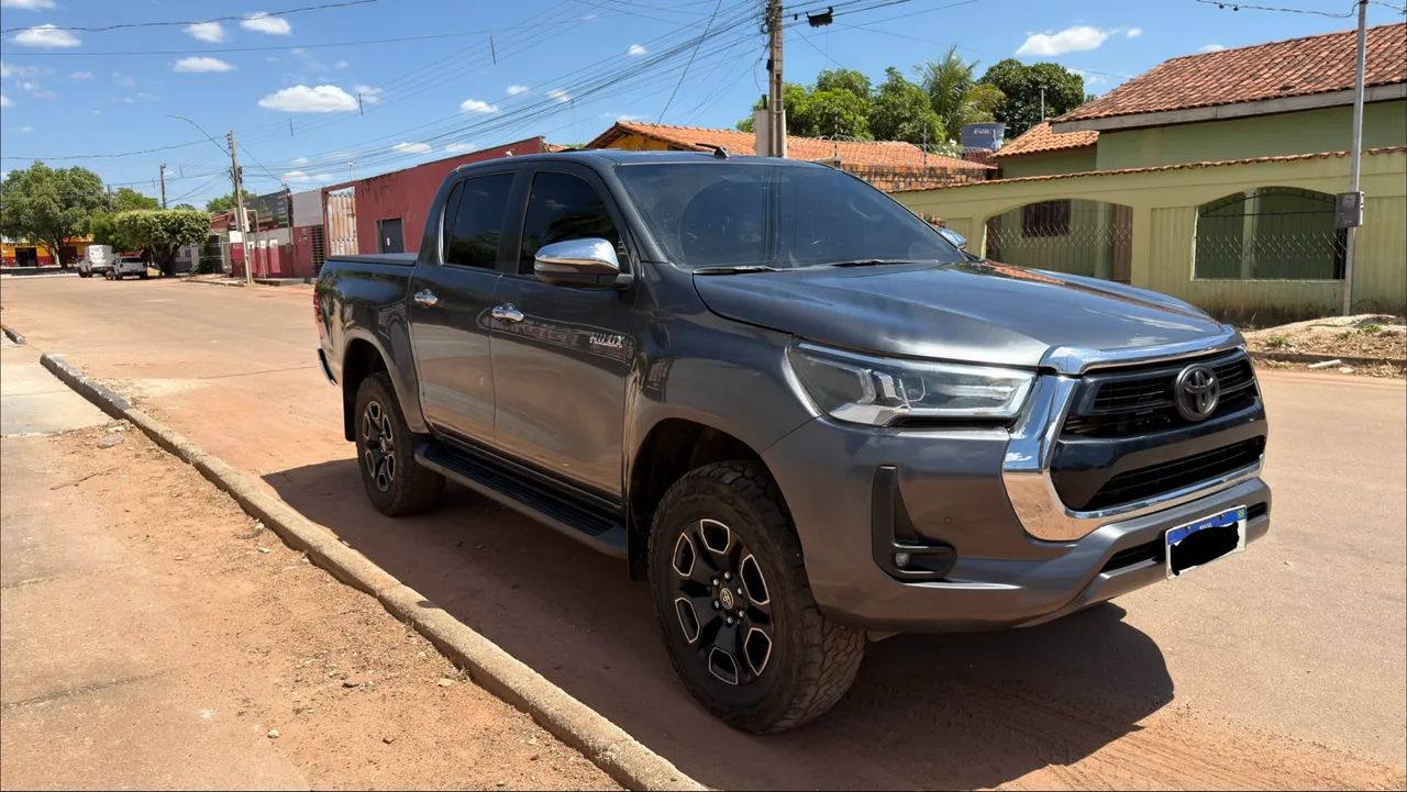 Toyota Hilux Hilux CD SRV 4x4 2.8 TDI Diesel Aut. 2022