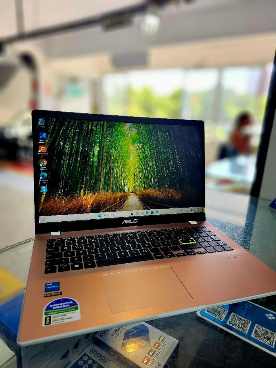LINDO NOTEBOOK ASUS IDEAL PRA ESTUDOS E TAREFAS DO DIA-DIA - Foto 3