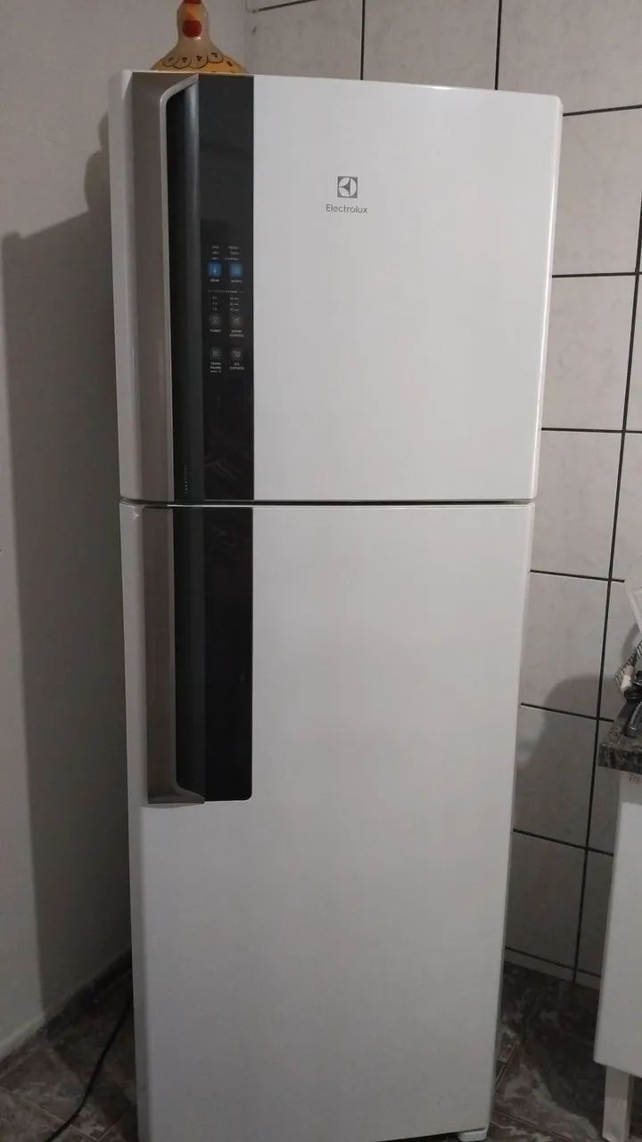 Geladeiras 416 litros. Sofa  Retrátil  3,5 