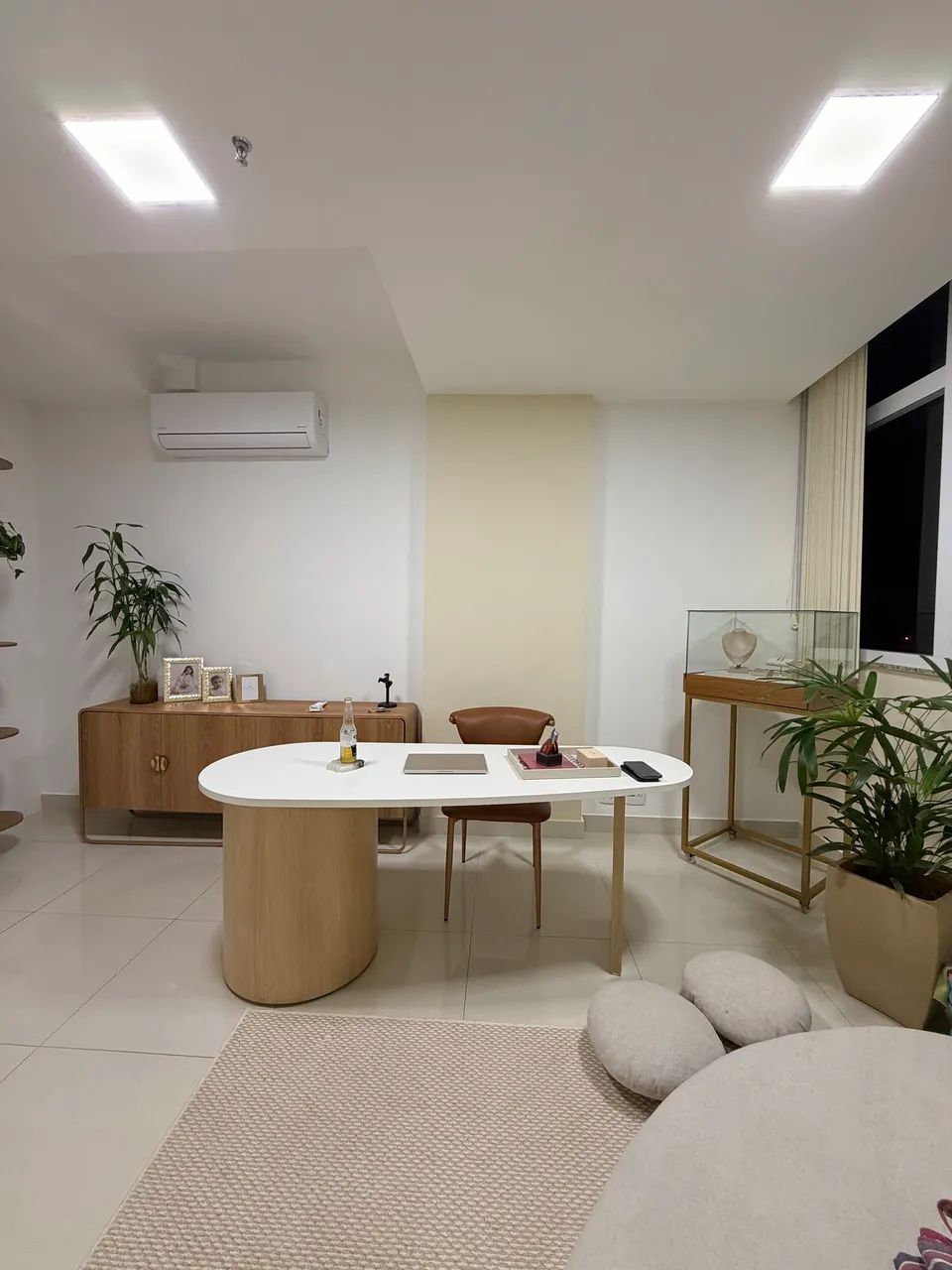 Mesa de Escritório Orgânica 