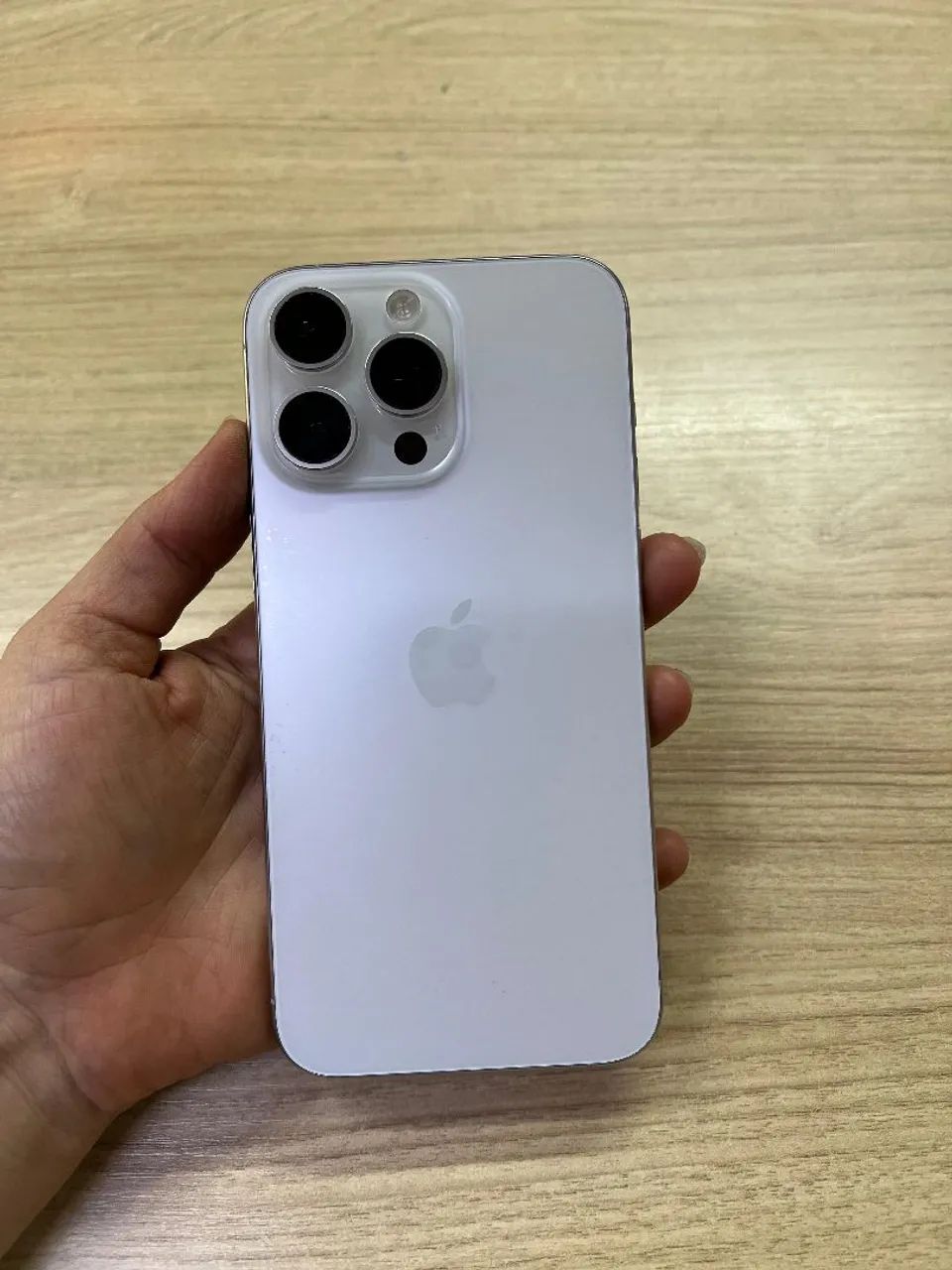 iPhone 15Pro Max SILVER - Celulares e Smartphones - Alvorada