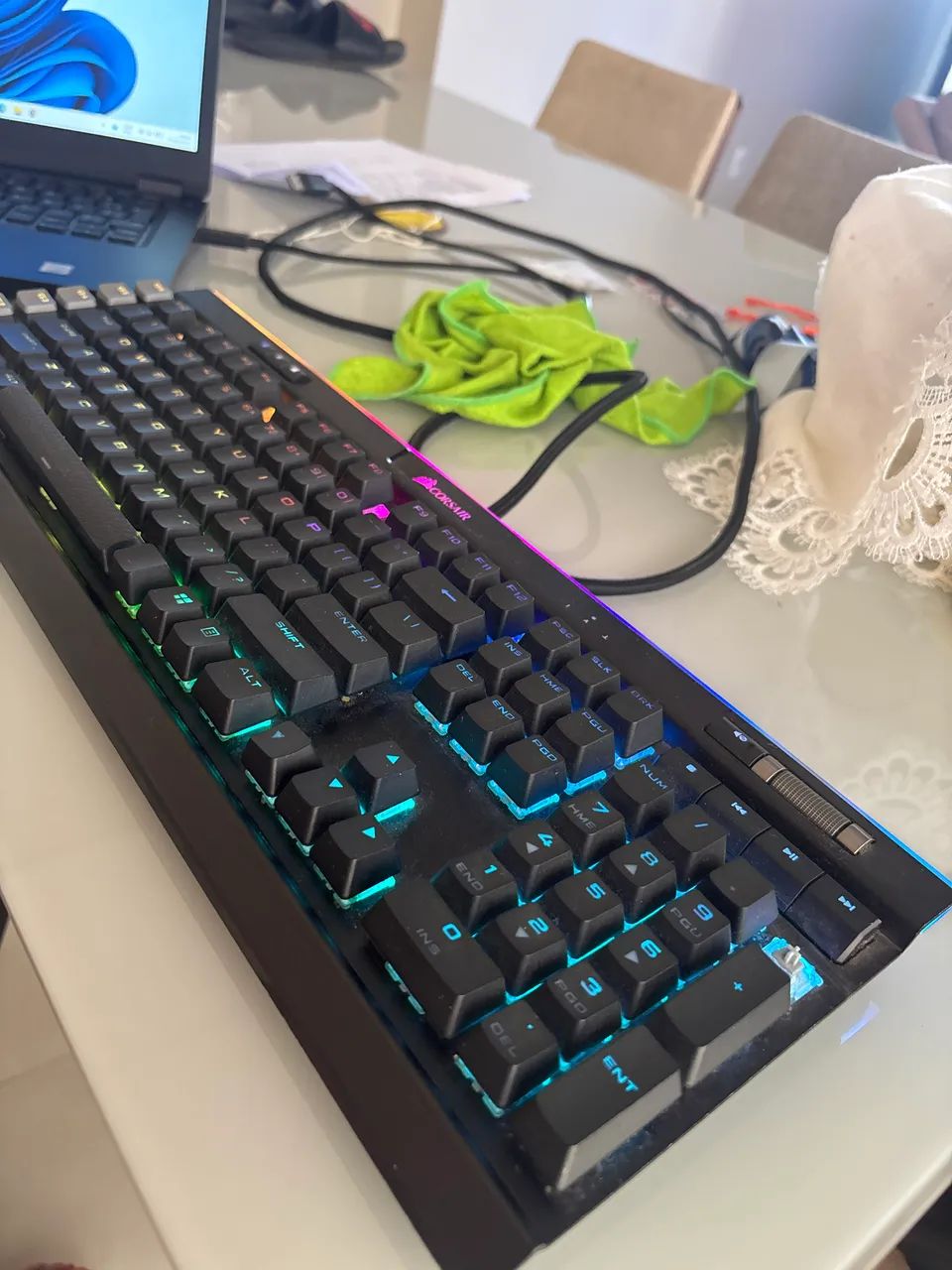 Teclado mecânico profissional corsair k95 platinum  - Foto 3