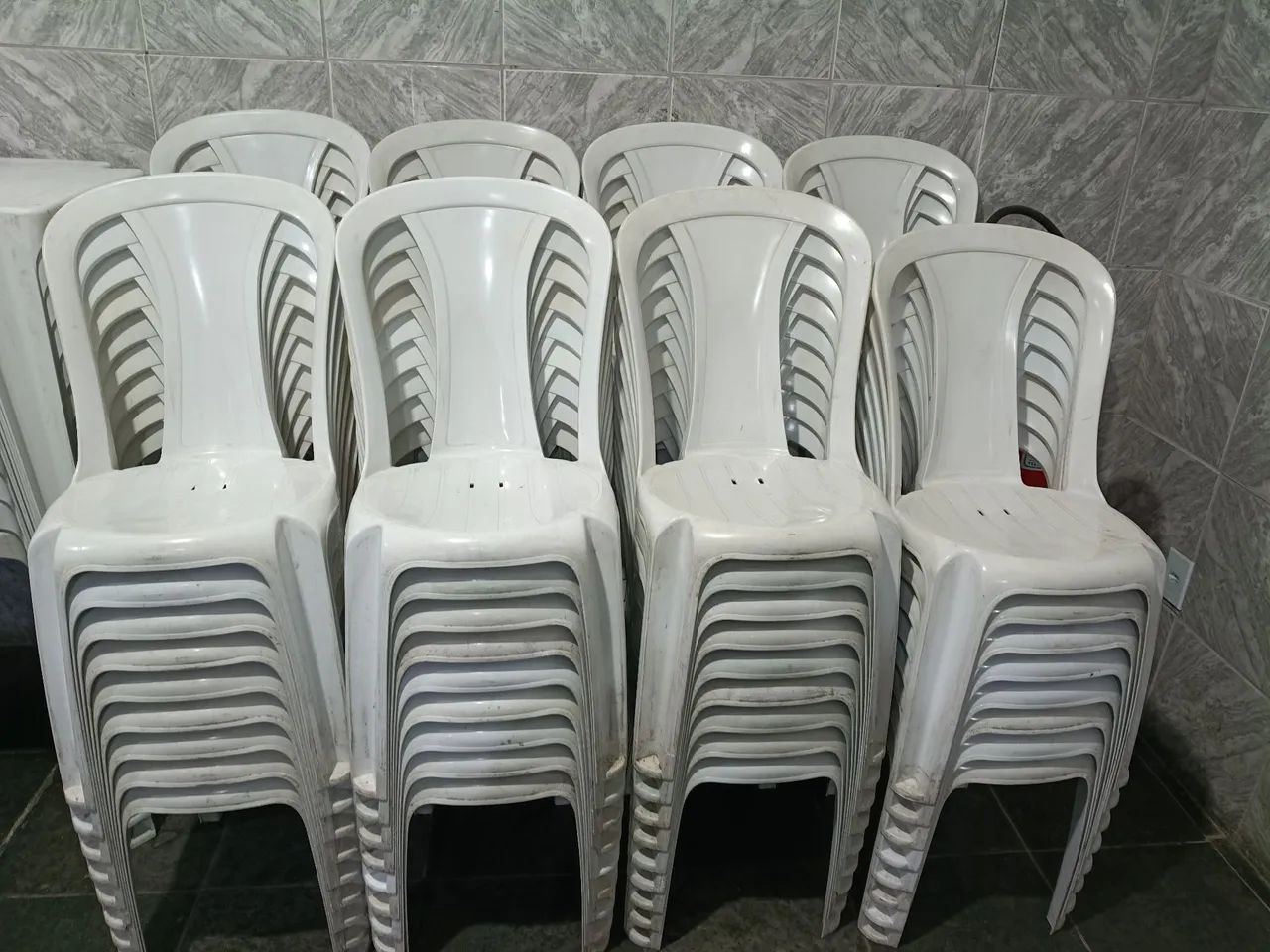 Cadeiras // reforçadas