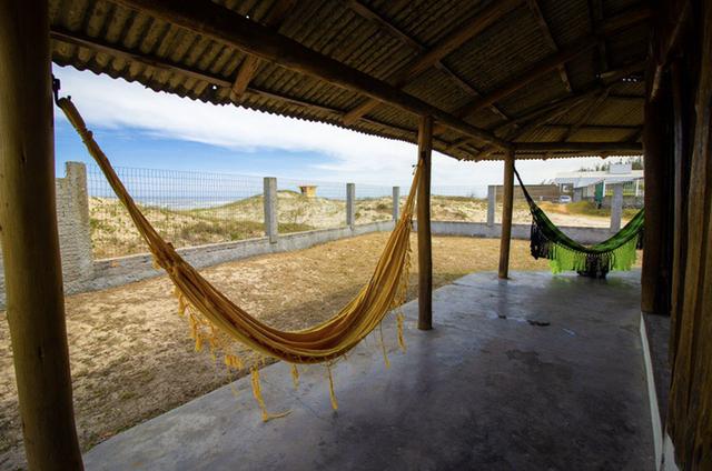 Casa pé na areia da praia - Foto 12