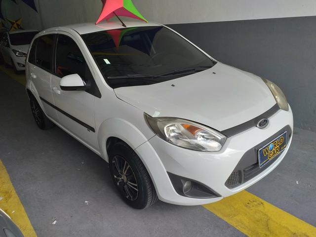 Fiesta Hatch 1.0 é Na World Car - Foto 12