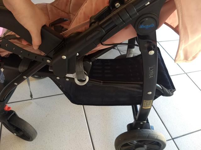 Vendo carrinho e bebê conforto - Foto 4