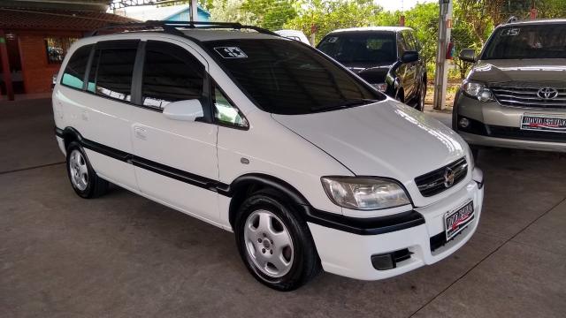 Chevrolet Zafira ZAFIRA 2.0 MPFI ELEGANCE 8V FLEX 4P MANUAL 4P - Foto 3