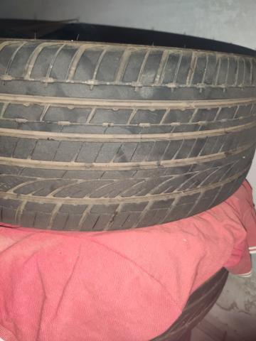 Vendo rodas aro 18 completas pneus estado de zero zap *