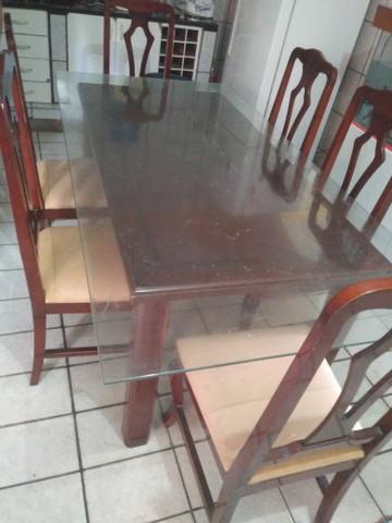 Mesa Com 6 Cadeiras e vidro temperado