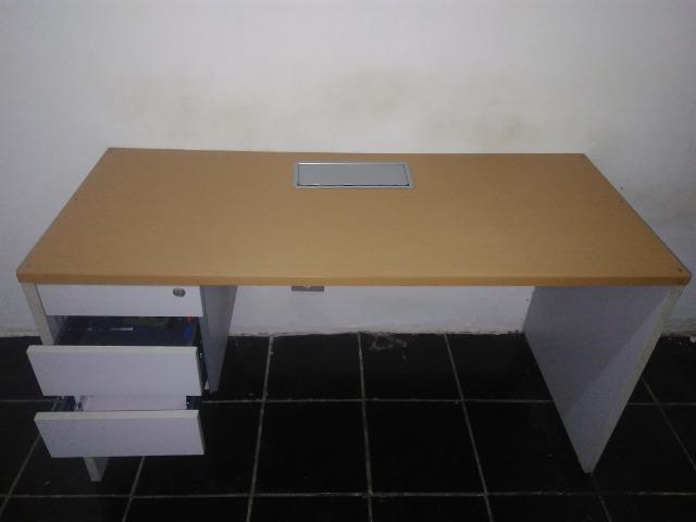 Mesa e cadeira para estudos 270