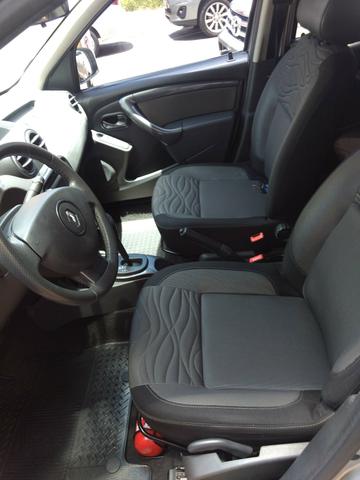 Duster Dynamique 2.0 automático com apenas 33 mil km única dona - Foto 6