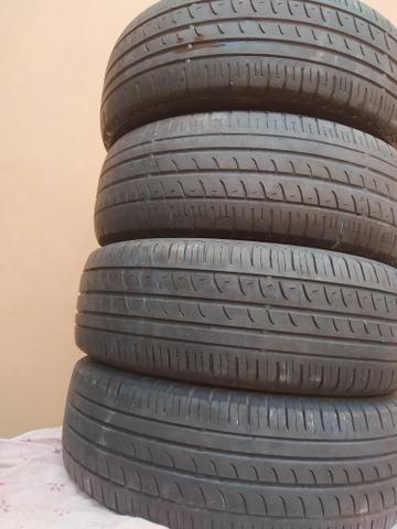 Jogo de Pneus Pirelli Original 185/60/15