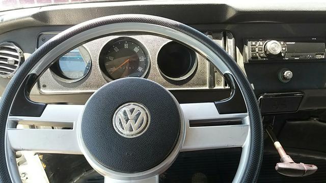 Kombi carroceria 94, placa Vermelha
