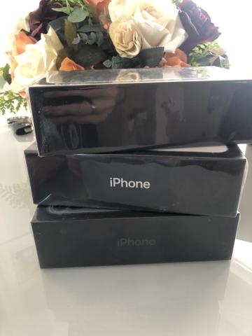 IPhone 11 pro max 64 Gb novo lacrado - pronta entrega - Foto 3