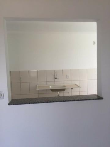 Apartamento em cond club 2qtos 1 vaga lazer completo ac financiamento e carro - Foto 2