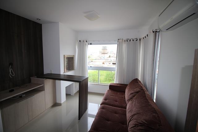 AP470 Apartamento bem mobiliado em Itapema,02 dormitórios sendo 01 suíte - Foto 3